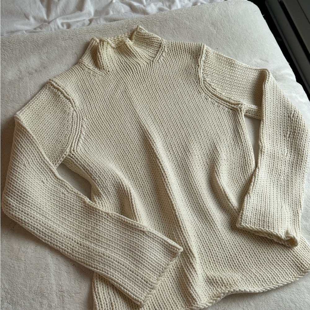GAP Cream Turtleneck Sweater